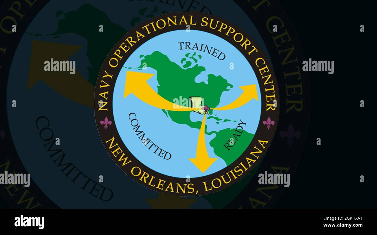 Ein Vollzeit-Mitarbeiter des Navy Operational Support Center (NOSC) in New Orleans wurde kürzlich als alleiniger Empfänger des Exceptional Military Victim Advocate Award 2021 für herausragende Beiträge zur Unterstützung von Dienstmitgliedern und Angehörigen ausgewählt. Stockfoto