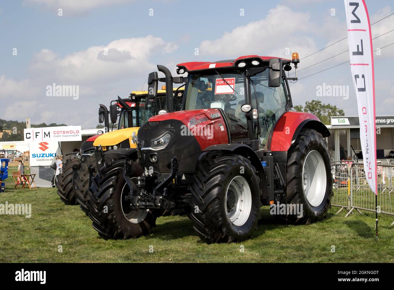 Neuer Case 165 Traktor zum Verkauf Moreton in Marsh Agricultural Show 2021 UK Stockfoto