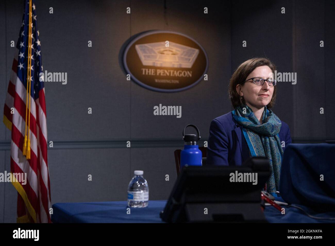 Laura K. Cooper, stellvertretende Verteidigungsministerin für Russland, die Ukraine und Eurasien, hält virtuelle Bemerkungen auf der Democracy in Action: Zero Corruption Conference im Pentagon, Washington, D.C., 7. Juni 2021. Stockfoto
