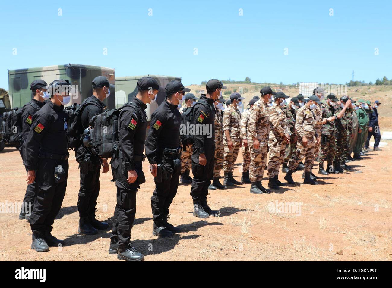US- und marokkanische Spezialeinsatzkräfte führen Joint Combined Exchange Training (JCET) in Marokko am 7. Juni 2021 durch. Die Ausbildung dauerte Monate und beteiligte sich an Sicherheitskräften der marokkanischen Armee, der Marine und der Gendarmerie. Stockfoto