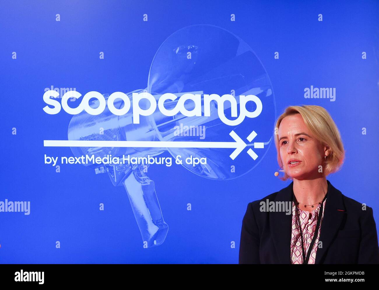 15. September 2021, Hamburg: Julia Becker, Gesellschafterin und Aufsichtsratsvorsitzende der Funke Mediengruppe, wird auf dem Medienkongress "coopcamp" 2021 sprechen. In diesem Jahr wird das Scoopcamp als analoges und digitales Event gleichermaßen stattfinden. Foto: Christian Charisius/dpa Stockfoto