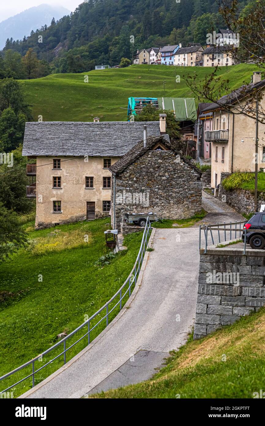 Cerentino ist ein kleines abgelegenes Dorf im Tessin, Circolo della Rovana, Schweiz Stockfoto