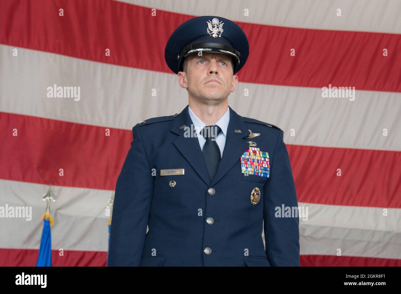 Colon der US Air Force, Caleb Nimmo, ist Kommandant des 492d Special Operations Wings im Hurlburt Field, Florida, 18. Juni 2021. Nimmo übernahm nach einer Befehlswechselzeremonie das Kommando über die 492d SOW und übernahm die Rolle des Führers der Carpetbaggers der 492d SOW. Stockfoto