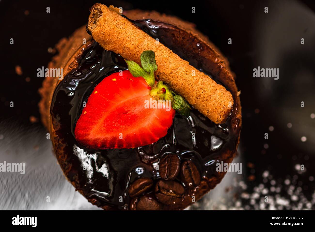 Nahaufnahme eines köstlichen Schokoladenmousse-Nachtisches Stockfoto