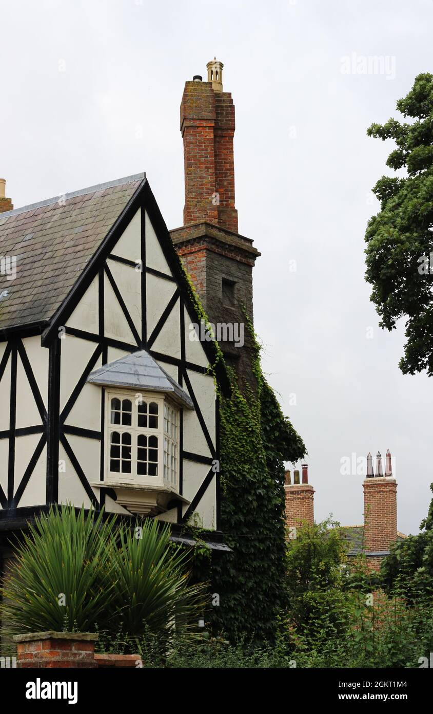 Ein schwarz-weißes Fachwerkhaus in Louth, Lincolnshire, Großbritannien Stockfoto