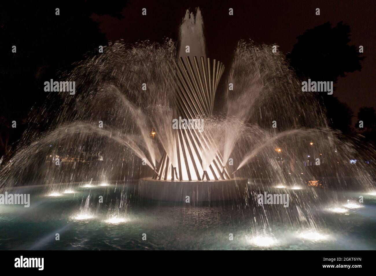 El Circuito Magico del Agua - Park mit einer Reihe von verschiedenen Brunnen in Lima, Peru. Stockfoto