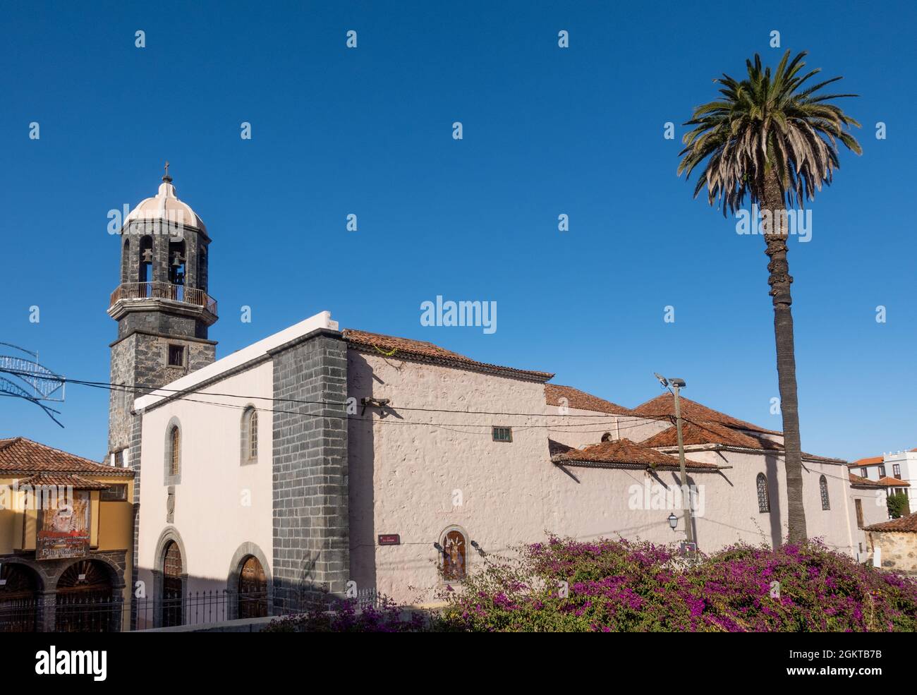 La Orotava, Teneriffa, Spanien - 01. Januar 2020. Die Kirche von Santo Domingo im historischen Zentrum der Stadt La Orotava, Stockfoto