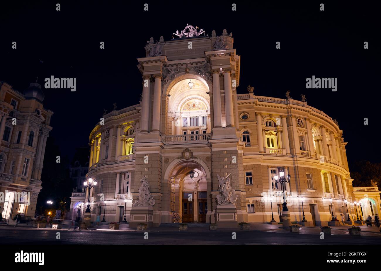 Nachtfoto von National Opera and Ballet Theatre in Odessa Ukraine Stockfoto