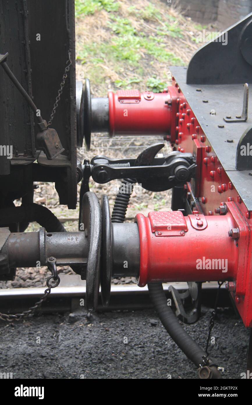 Die Kupplungen und Puffer eines Vintage-Eisenbahnzug. Stockfoto
