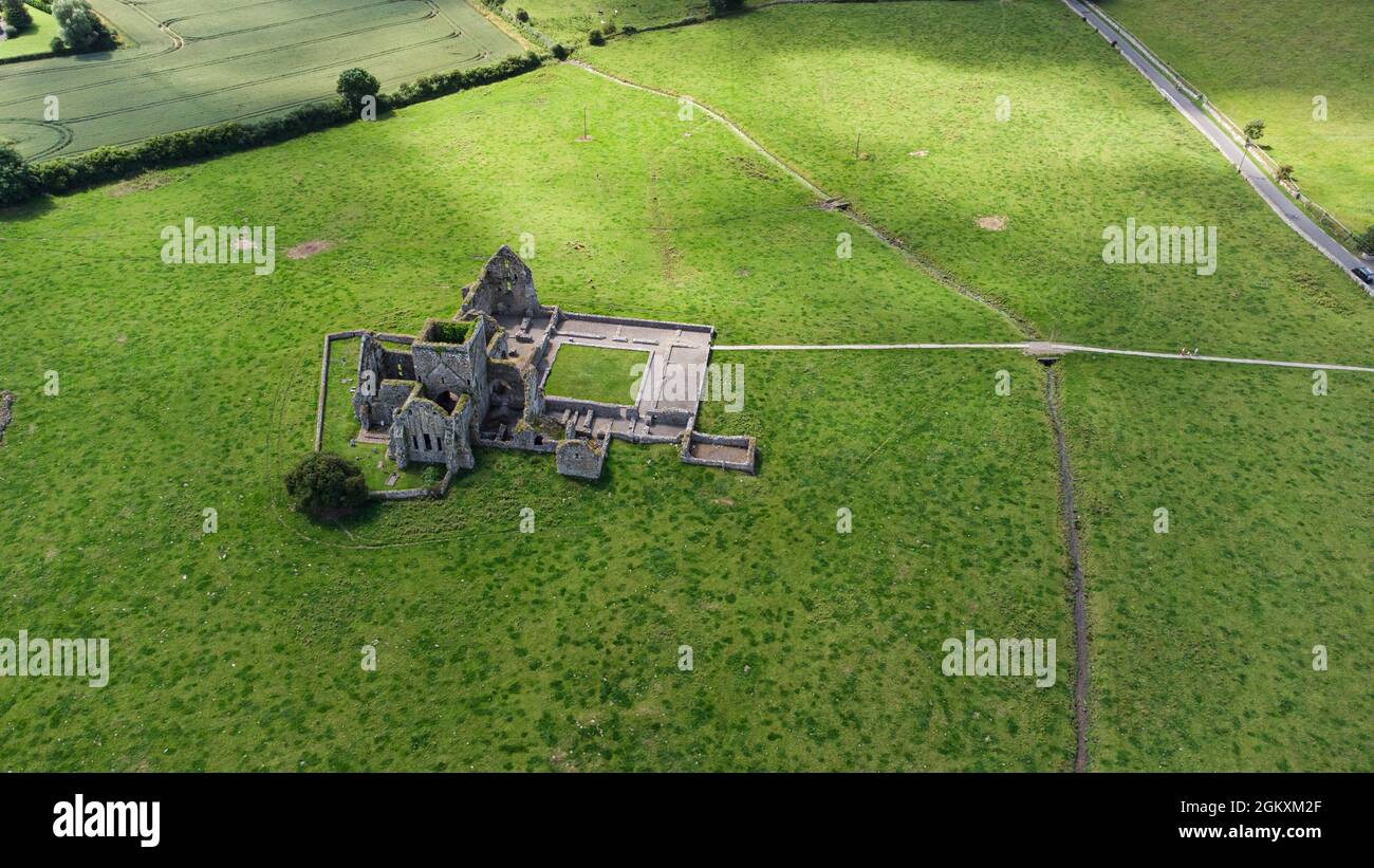 Eine Luftaufnahme der Ruinen der Hore Abbey in der Grafschaft Tipperary, Irland Stockfoto