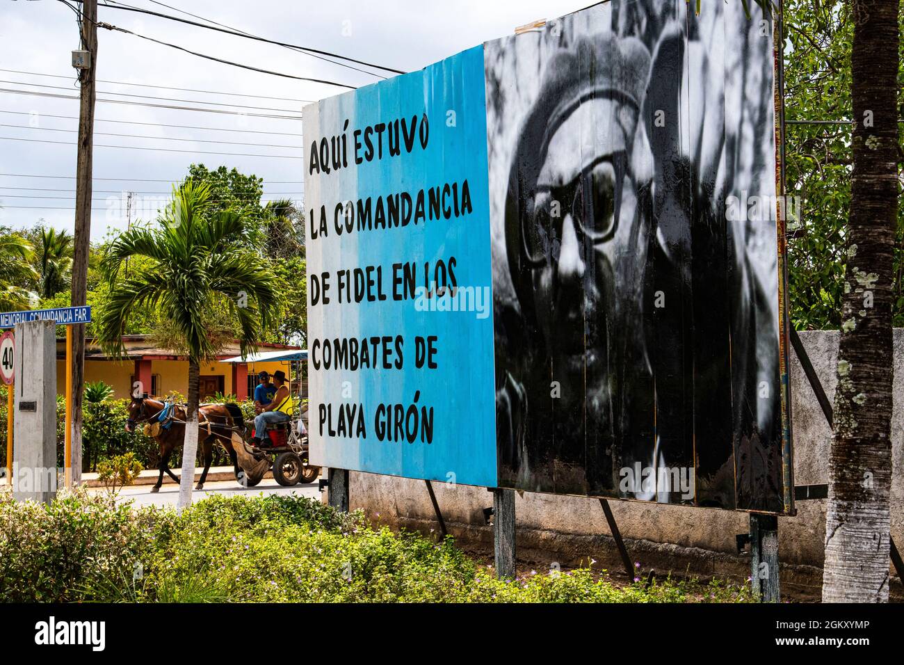Kunstwerk von Fidel Castro im Straßenverkehrssinn. Stockfoto