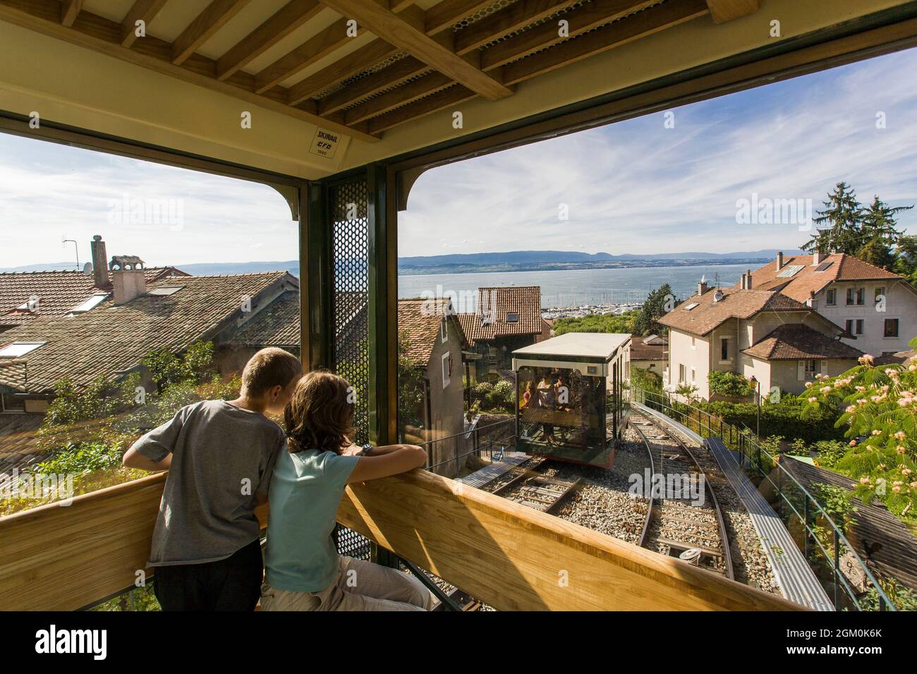 FRANKREICH HAUTE-SAVOIE (74) THONON-LES-BAINS, STANDSEILBAHN UND GENFERSEE Stockfoto
