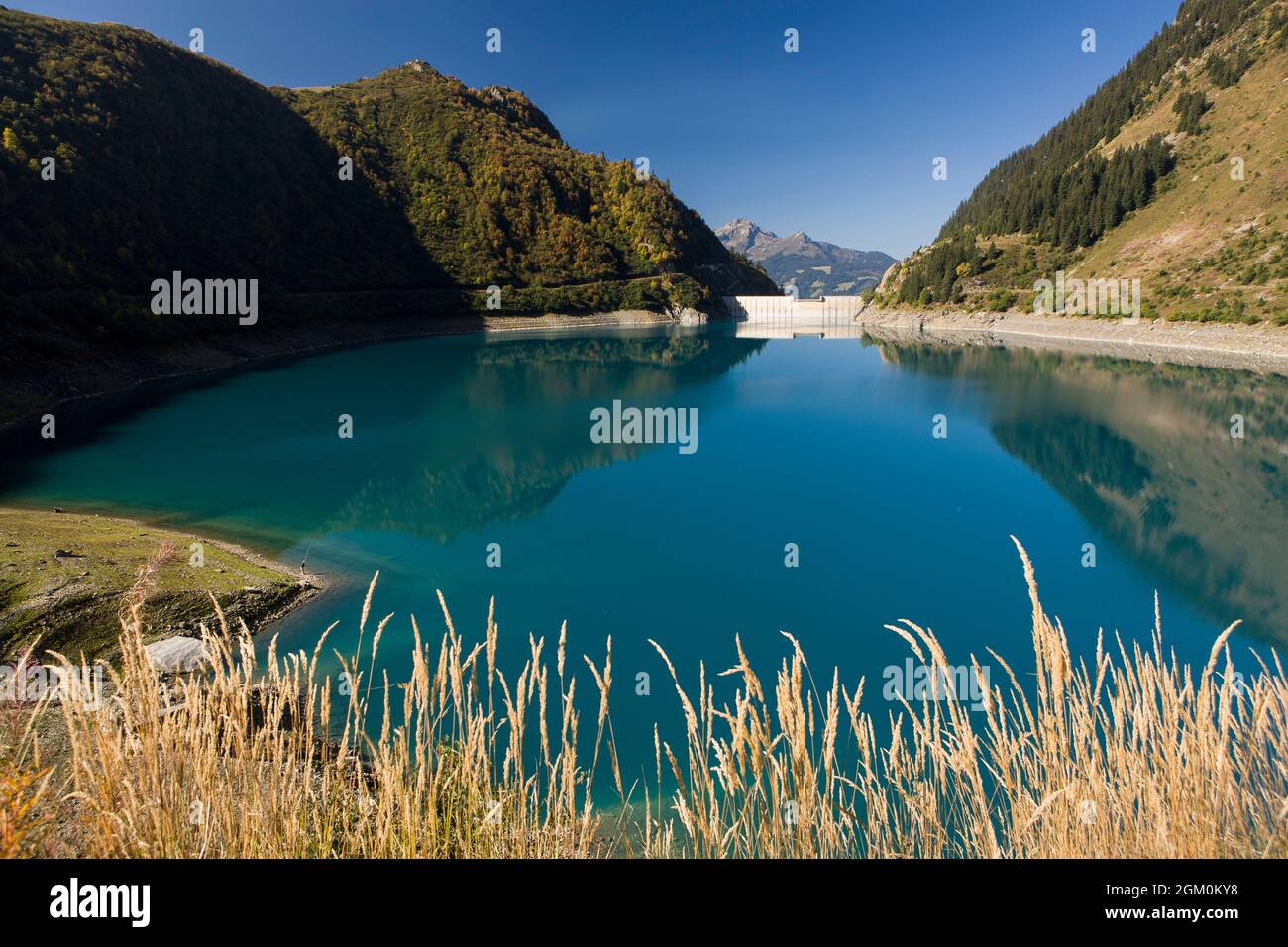 FRANKREICH SAVOIE (73) BEAUFORT, SEE UND STAUDAMM GITTAZ, BEAUFORTAIN-MASSIV Stockfoto