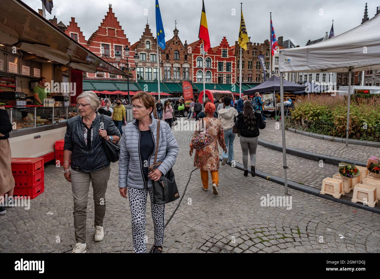 Market, Brugge-Bruges, Belgien Stockfoto