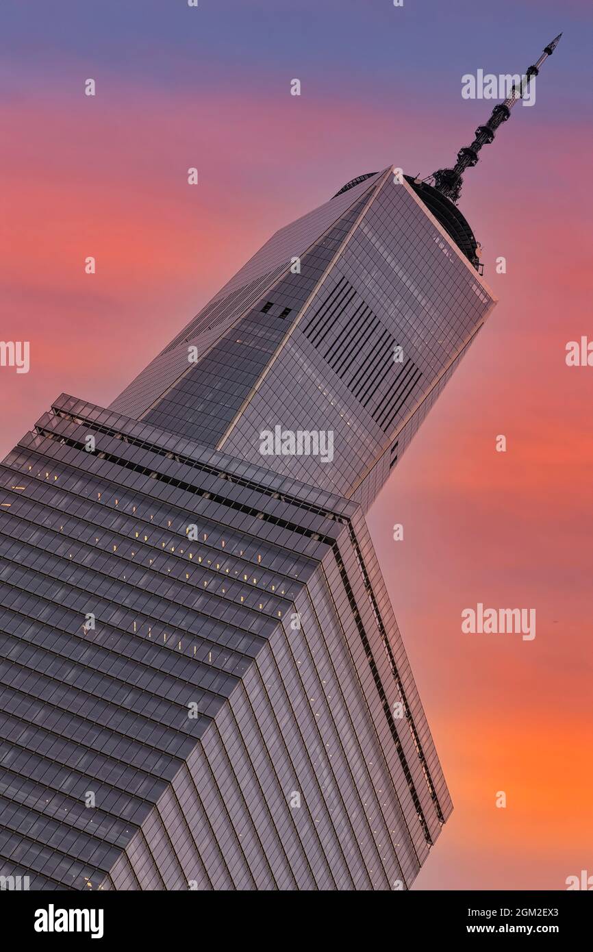 World Trade Center WTC - der Freedom Tower in Lower Manhattan in New York City. Erhältlich in Farbe sowie in einem Schwarz-Weiß-Druck. Anzeigen Stockfoto