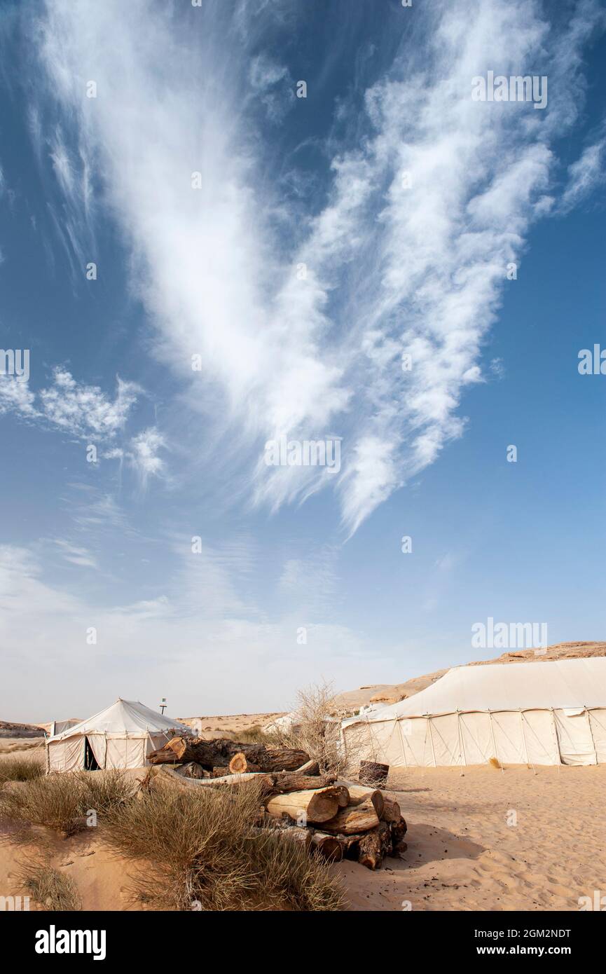 Königliches Jagdlager in der Wüste bei Medina in Saudi-Arabien Stockfoto