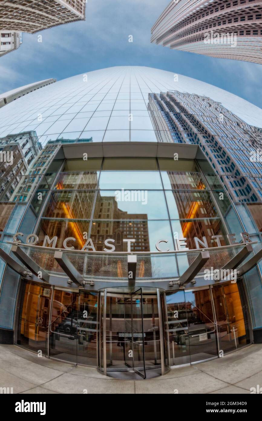 Comcast Center Philadelphia - Blick auf das Comcast Center Building in Center City, Philadelphia. Der Wolkenkratzer ist das höchste Gebäude in Philly Stockfoto