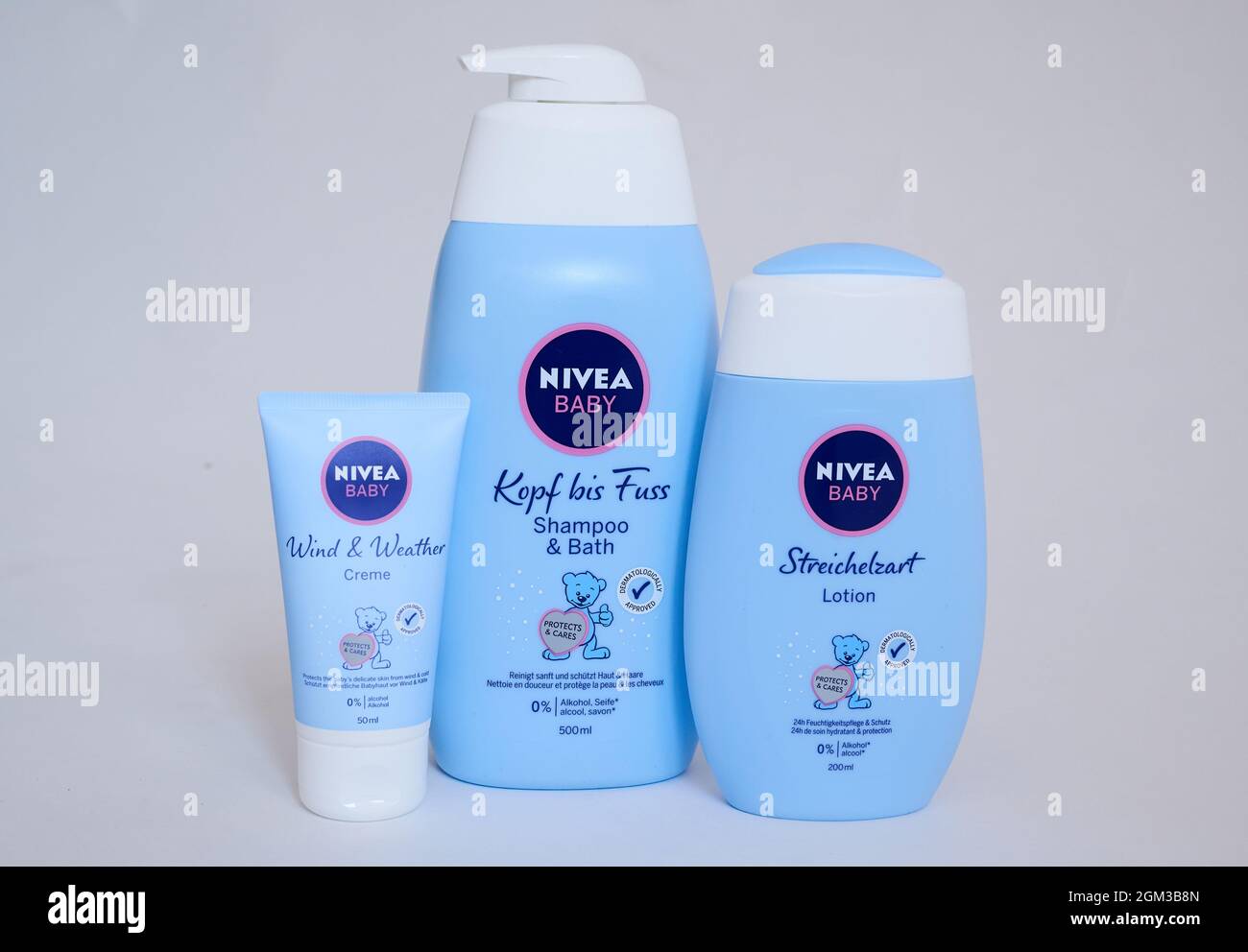 Berlin, Deutschland. August 2021. Verschiedene Pflegeprodukte für Babys vom Hersteller Nivea. Quelle: Annette Riedl/dpa/Alamy Live News Stockfoto