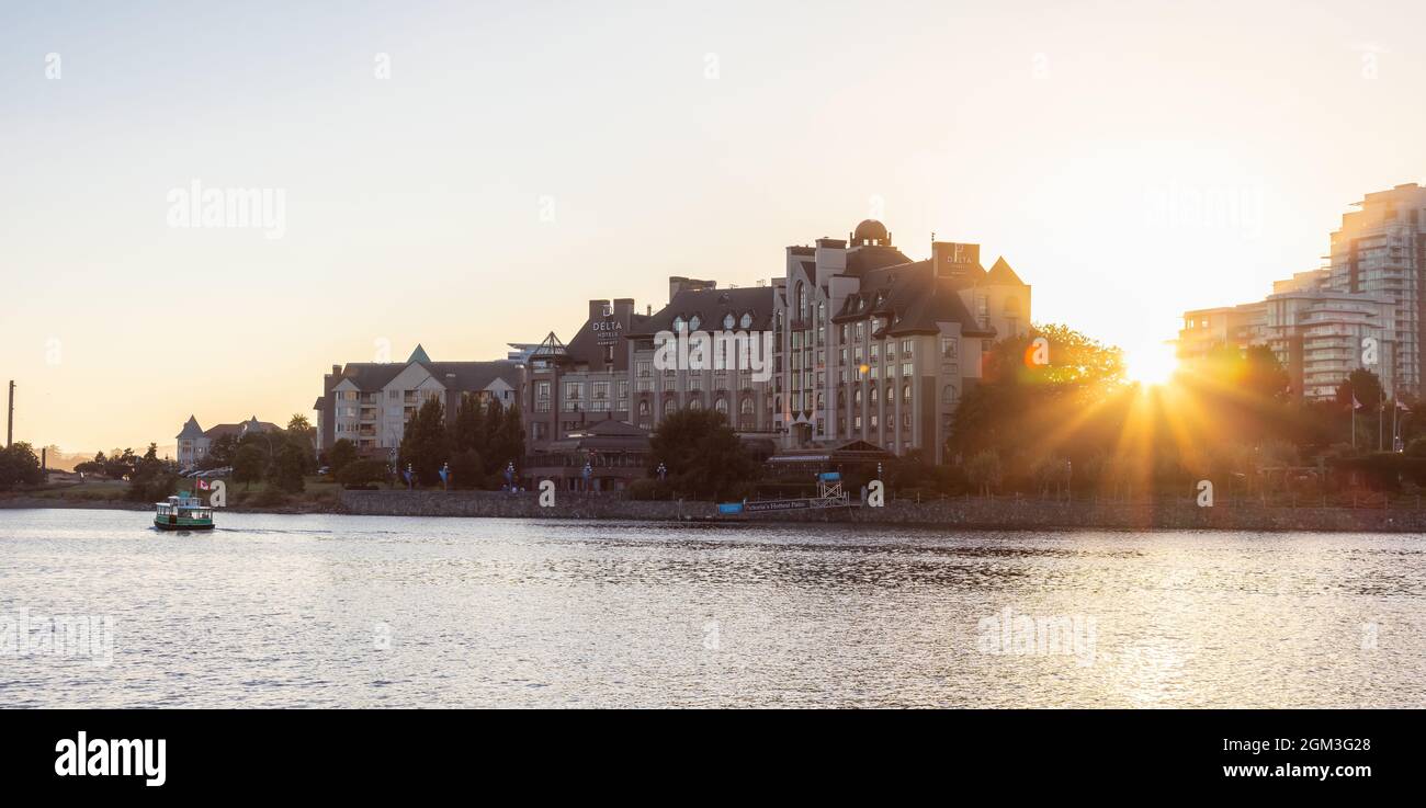 Moderne Skyline der Stadt im Stadtzentrum von Victoria Harbour Stockfoto