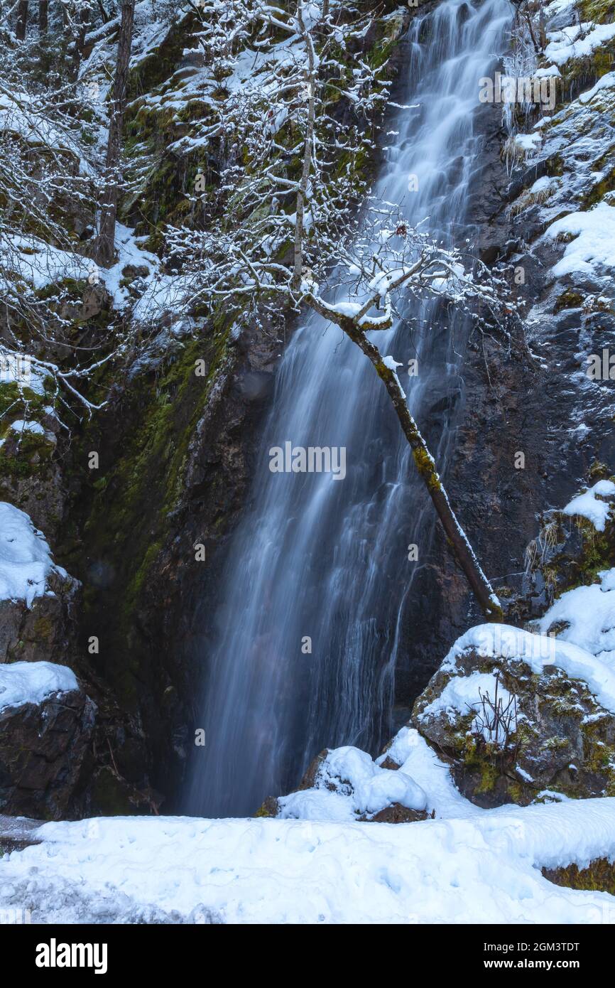 Bridal Veil Falls im Winter, Pollock Pine, El Dorado County, California, USA. Stockfoto