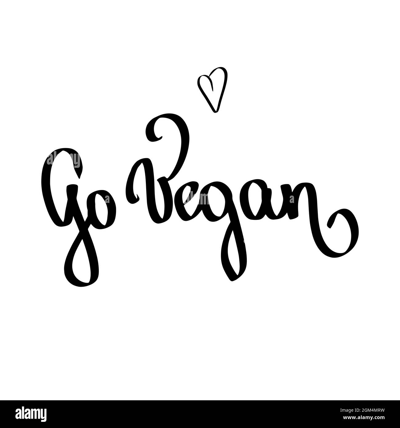 Handgeschriebener Go Vegan Text-Schriftzug mit schwarzem Herz auf weißer Vektorgrafik. Kalligraphie Poster für Eco Score Shop, Aufkleber Druckvorlage. Stock Vektor