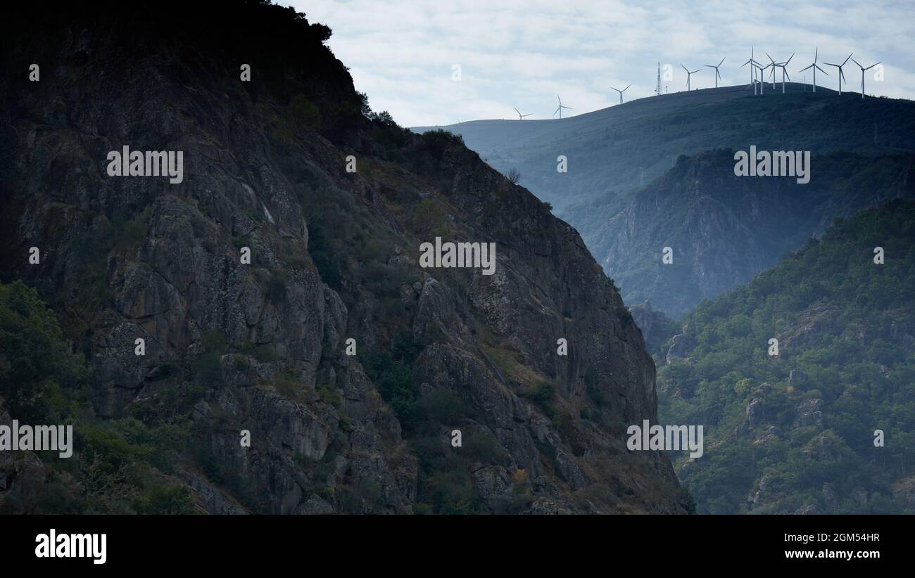 Elektrisch erzeugte Maschine. Freie Energie durch Windturbine. Stockfoto