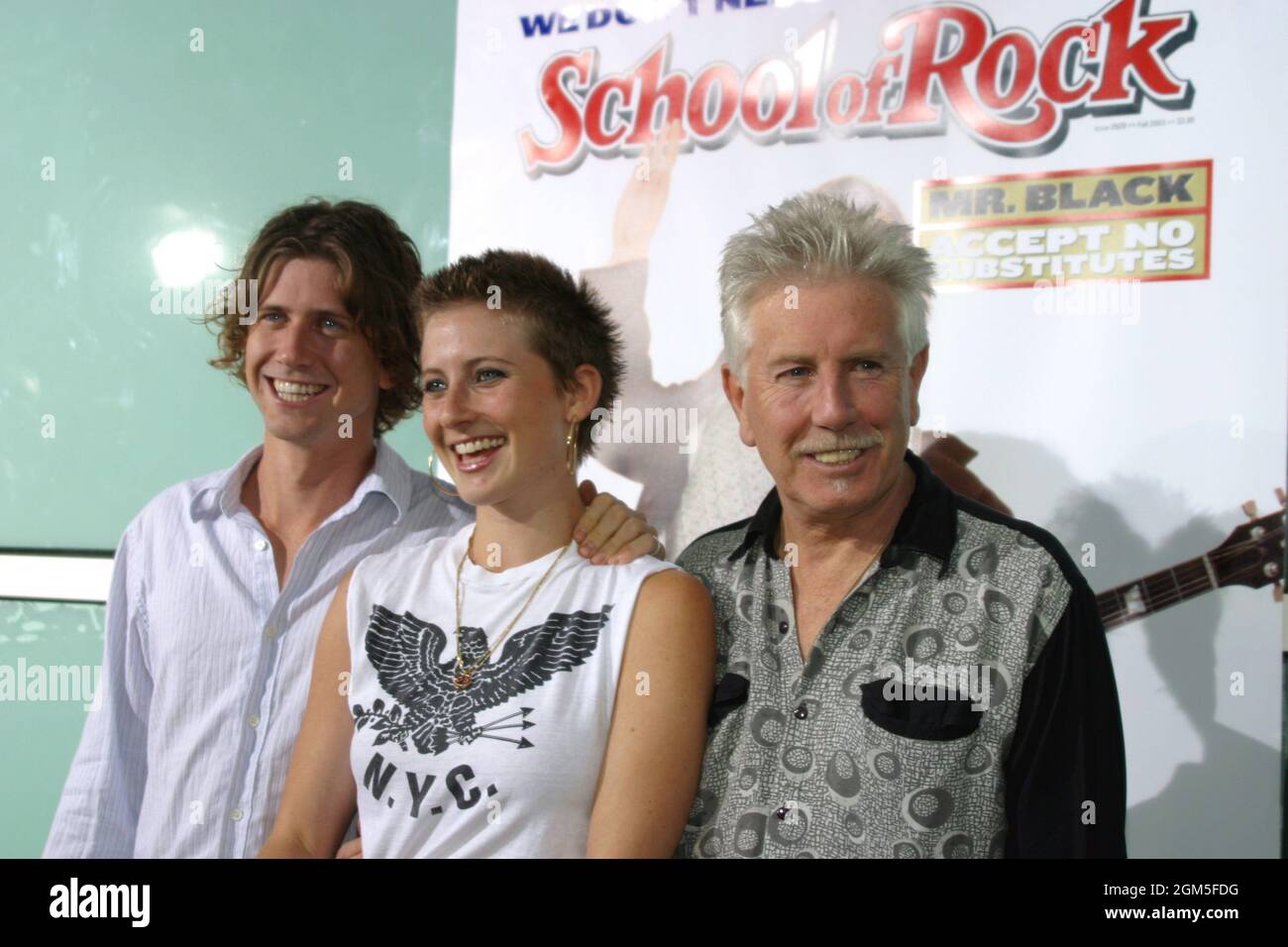 Graham Nash und Familie 09/24/03 SCHOOL OF ROCK im Cinerama Dome Theater, Arclight Cinemas, Hollywood Foto von Kazumi Nakamoto/HNW/PictureLux Stockfoto