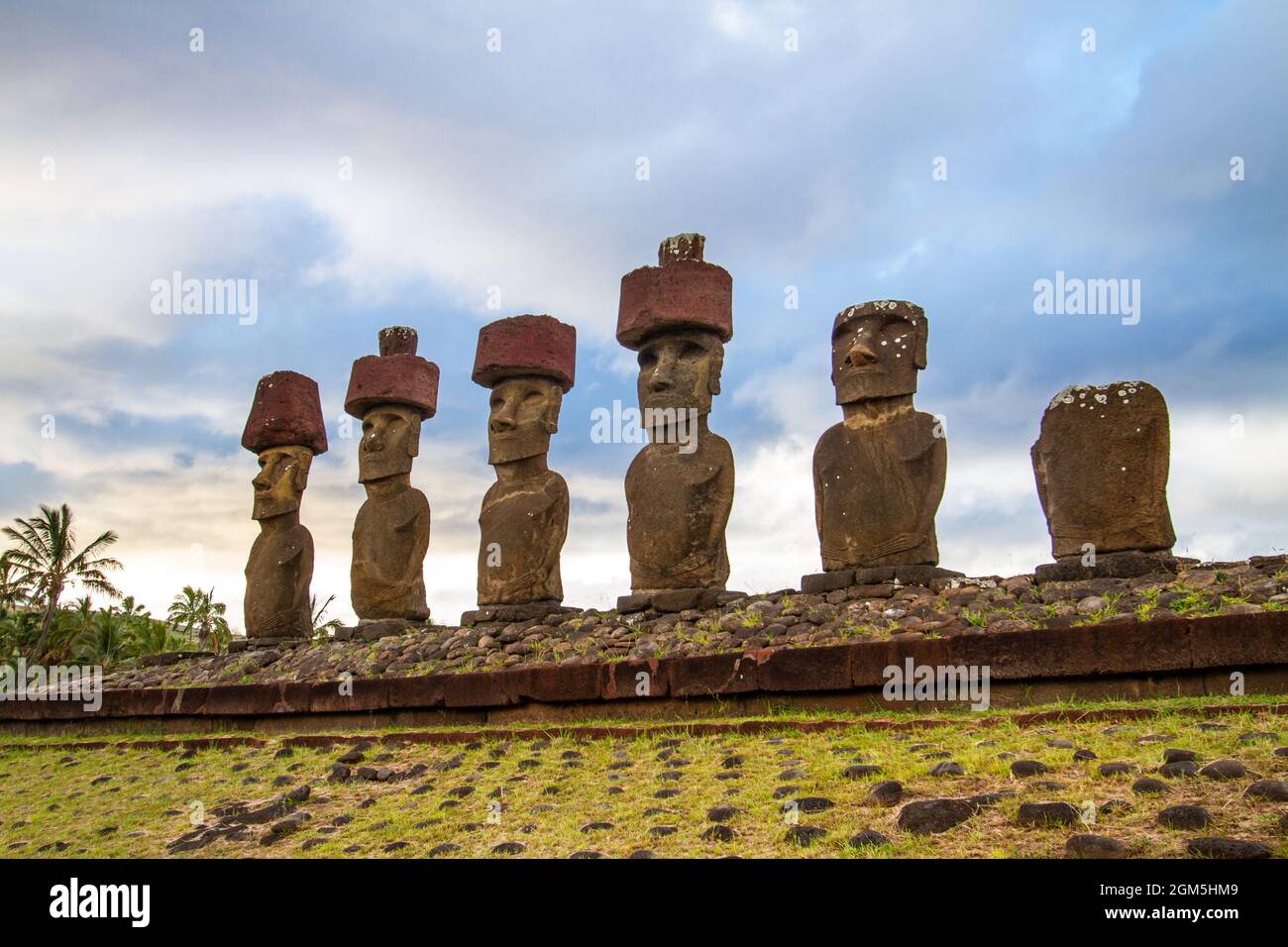 Moai in Ahu Tongariki, Osterinsel, Chile. Stockfoto