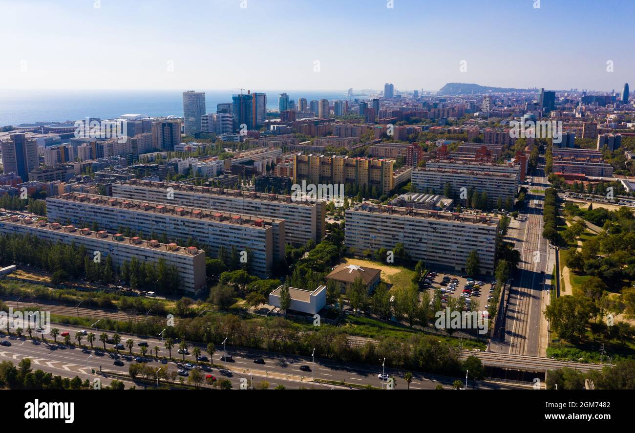 Luftaufnahme des Viertels Diagonal Mar, Barcelona Stockfoto