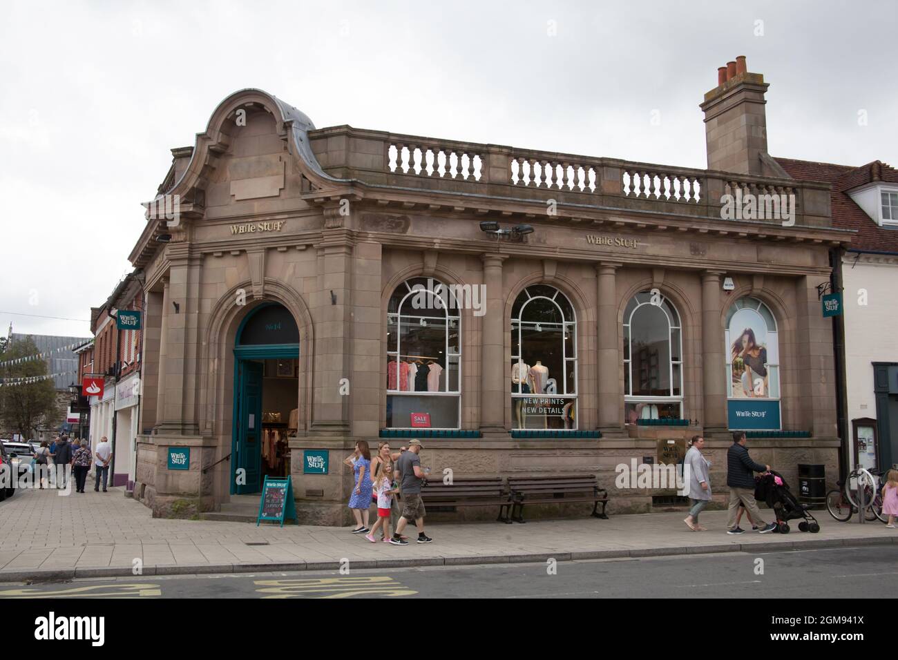 Das Outlet White Stuff im britischen Wimborne Minster Stockfoto