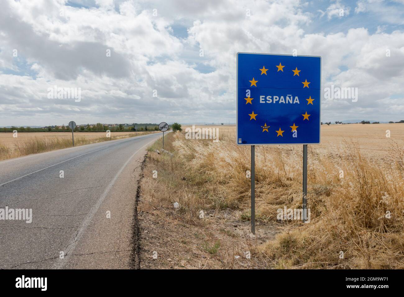 Schild Spanische Grenze bei Badajoz, mit portugiesischer Grenze, Spanien. Stockfoto