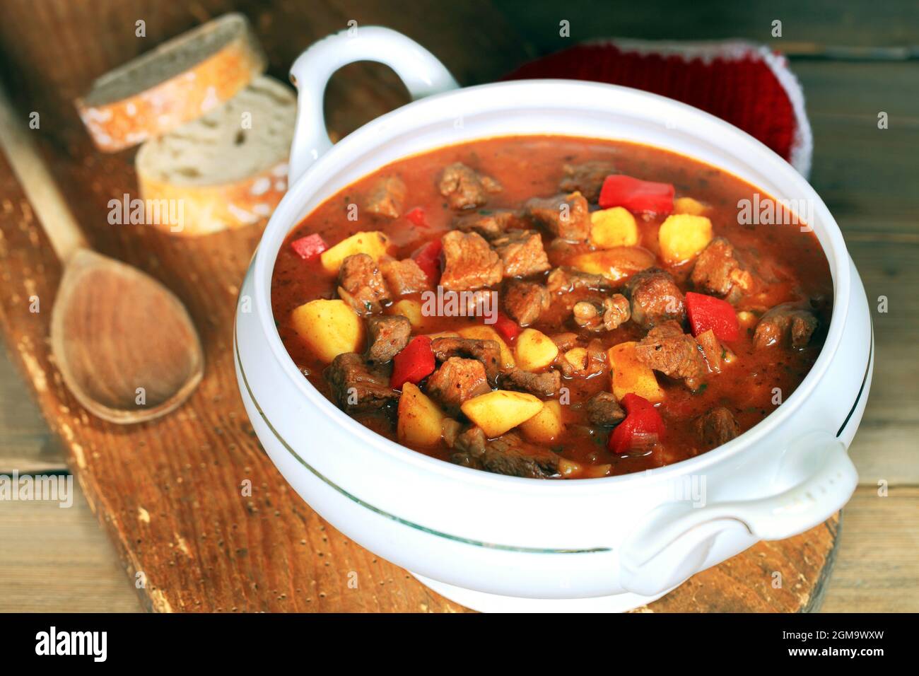 Rindergulasch Stockfoto