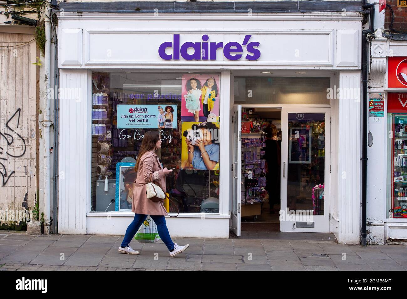 Windsor, Großbritannien. September 2021. Das Einzelhandelsunternehmen Claire's hat ein Treueprogramm im Vereinigten Königreich und in der Republik Irland gestartet. Quelle: Maureen McLean/Alamy Stockfoto