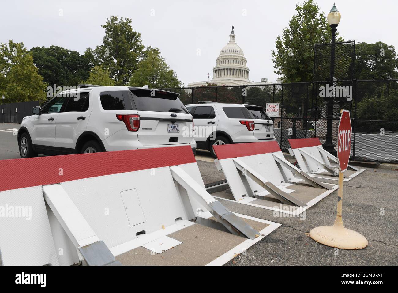 Washington, Usa. September 2021. Vor der J6-Rallye in Washington DC werden Betonbarrieren rund um den US-Kapitolshügel neu errichtet. Kredit: SOPA Images Limited/Alamy Live Nachrichten Stockfoto