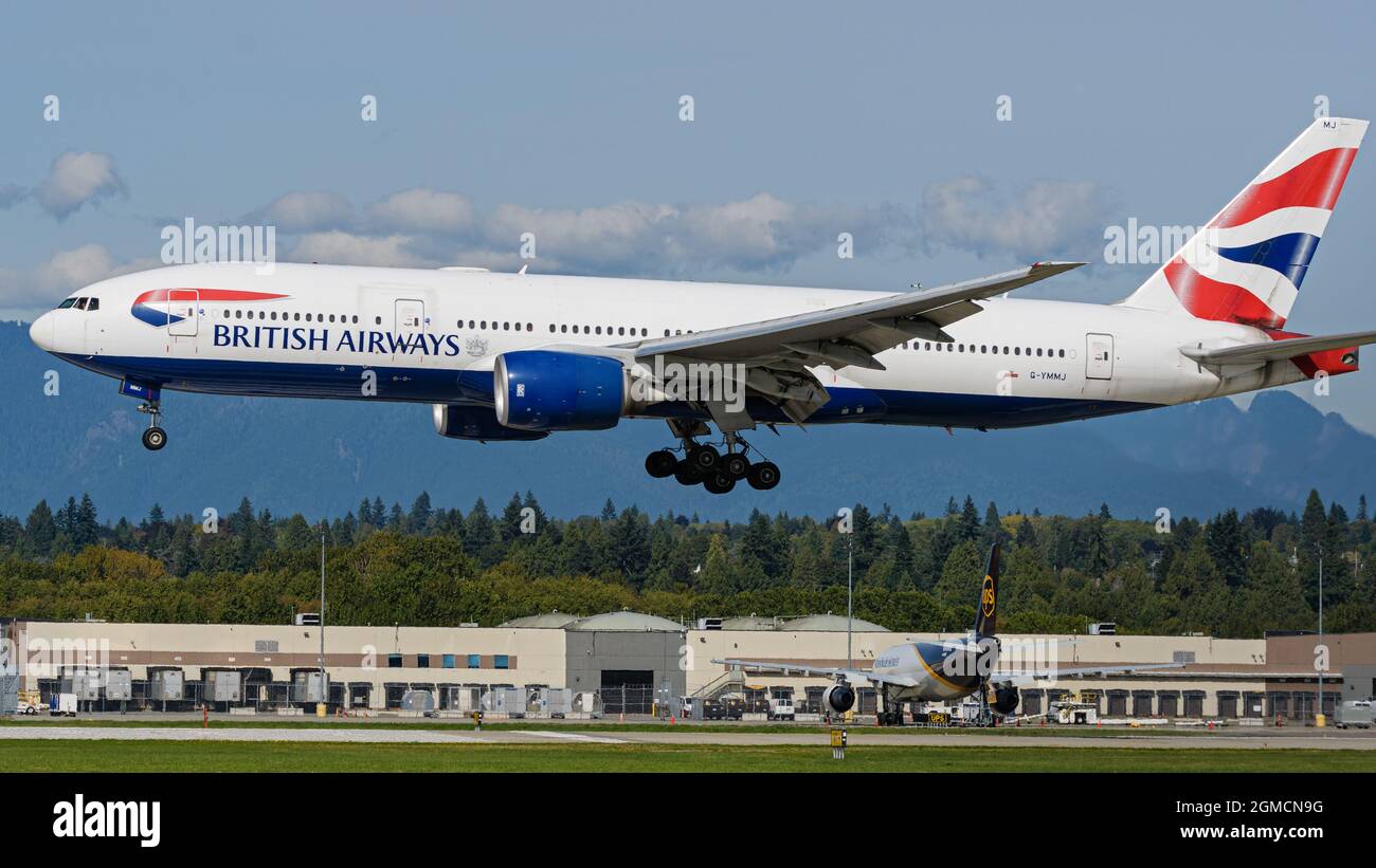 Richmond, British Columbia, Kanada. September 2021. Ein Boeing 777-200er-Jet (G-YMMJ) von British Airways landet auf dem internationalen Flughafen Vancouver. (Bild: © Bayne Stanley/ZUMA Press Wire) Stockfoto