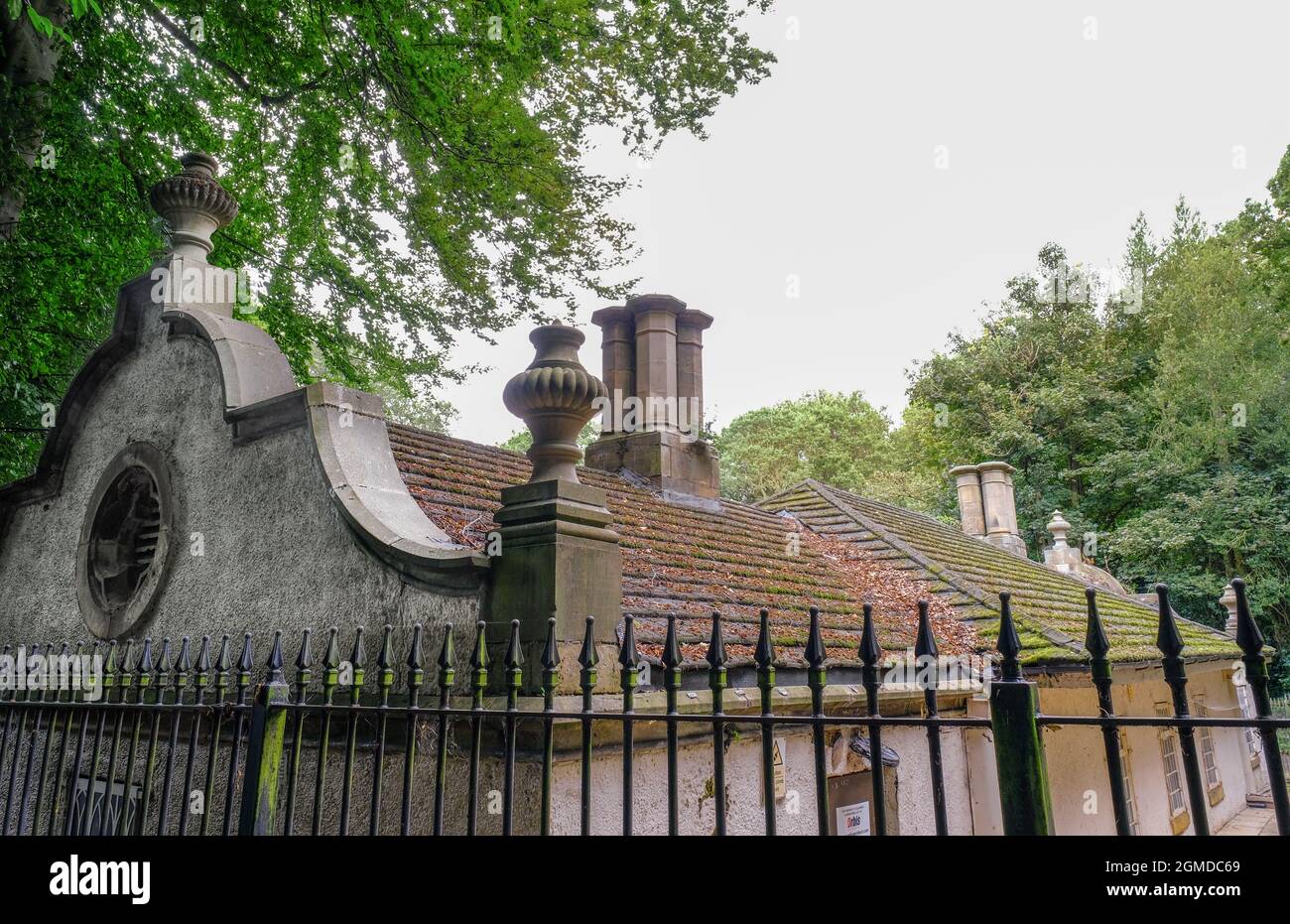 Birley Spa, ein viktorianisches Badehaus am Rande von Sheffield, befindet sich derzeit im Restaurierungsprozess. Stockfoto Birley Spa, ein viktorianisches Badehaus am Rande von Sheffield, befindet sich derzeit im Restaurierungsprozess. Stockfoto