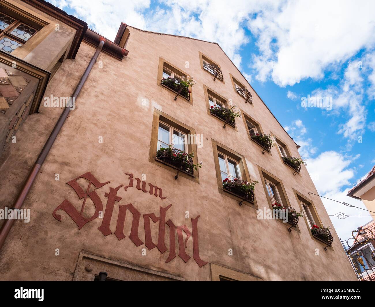 Würzburg, Bayern, Deutschland - August 3 2021: Weinhaus zum Stachel in Unterfranken. Stockfoto