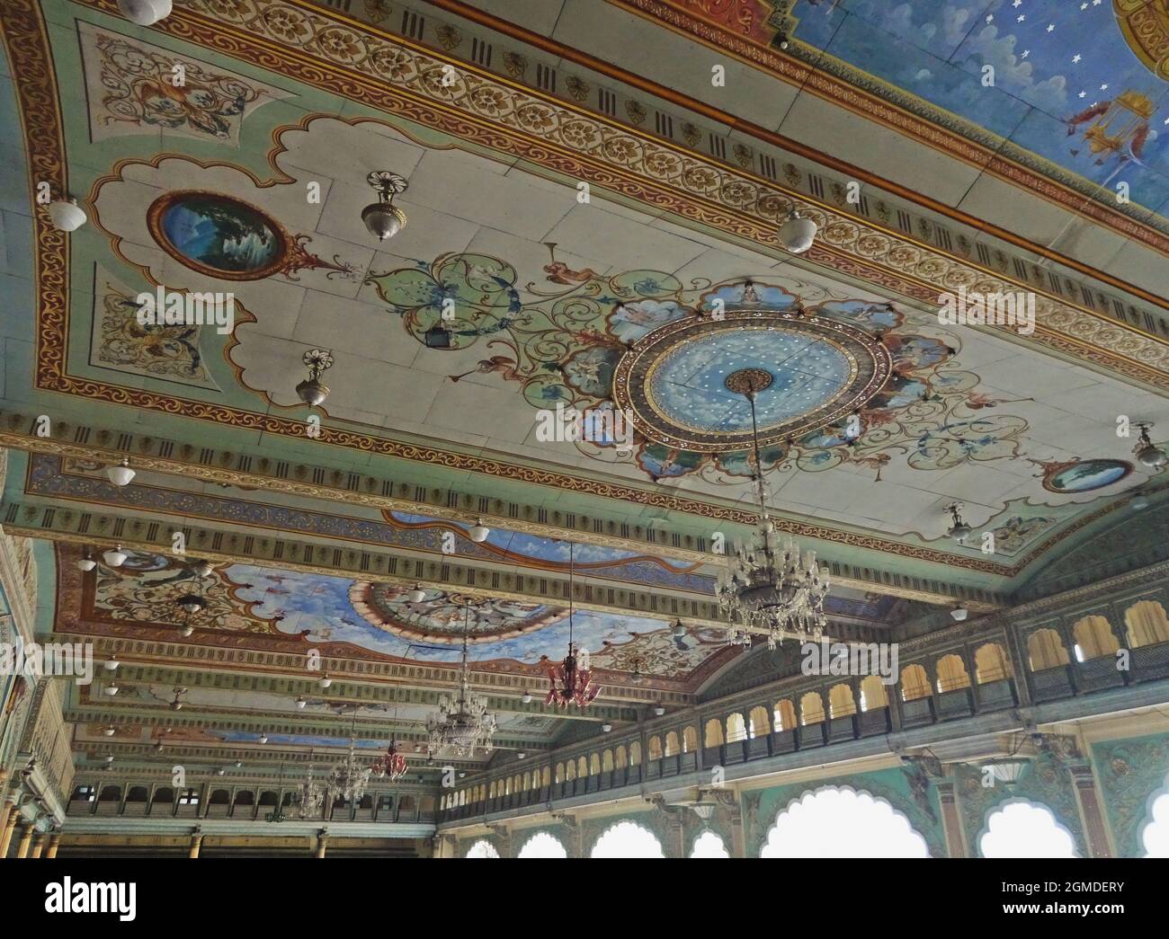 Bemalte Decke im Palast der Amba Vilas in Karnataka Stockfoto