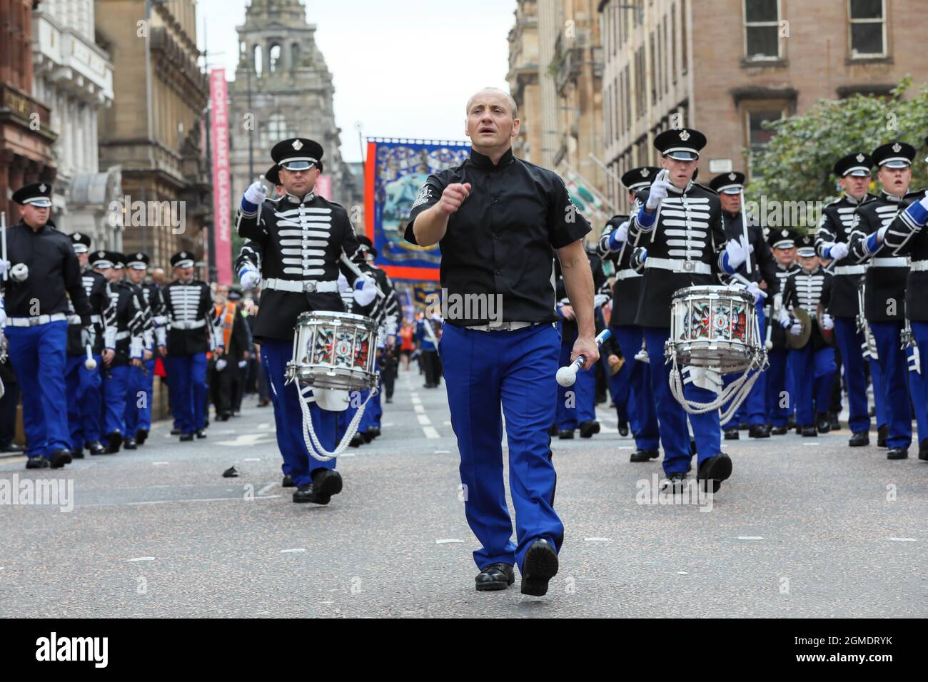 Der 2021 jährliche Orange Walk in Glasgow fand am 18. September statt, nicht am 12. Juli, aufgrund von Covid-Einschränkungen Stockfoto