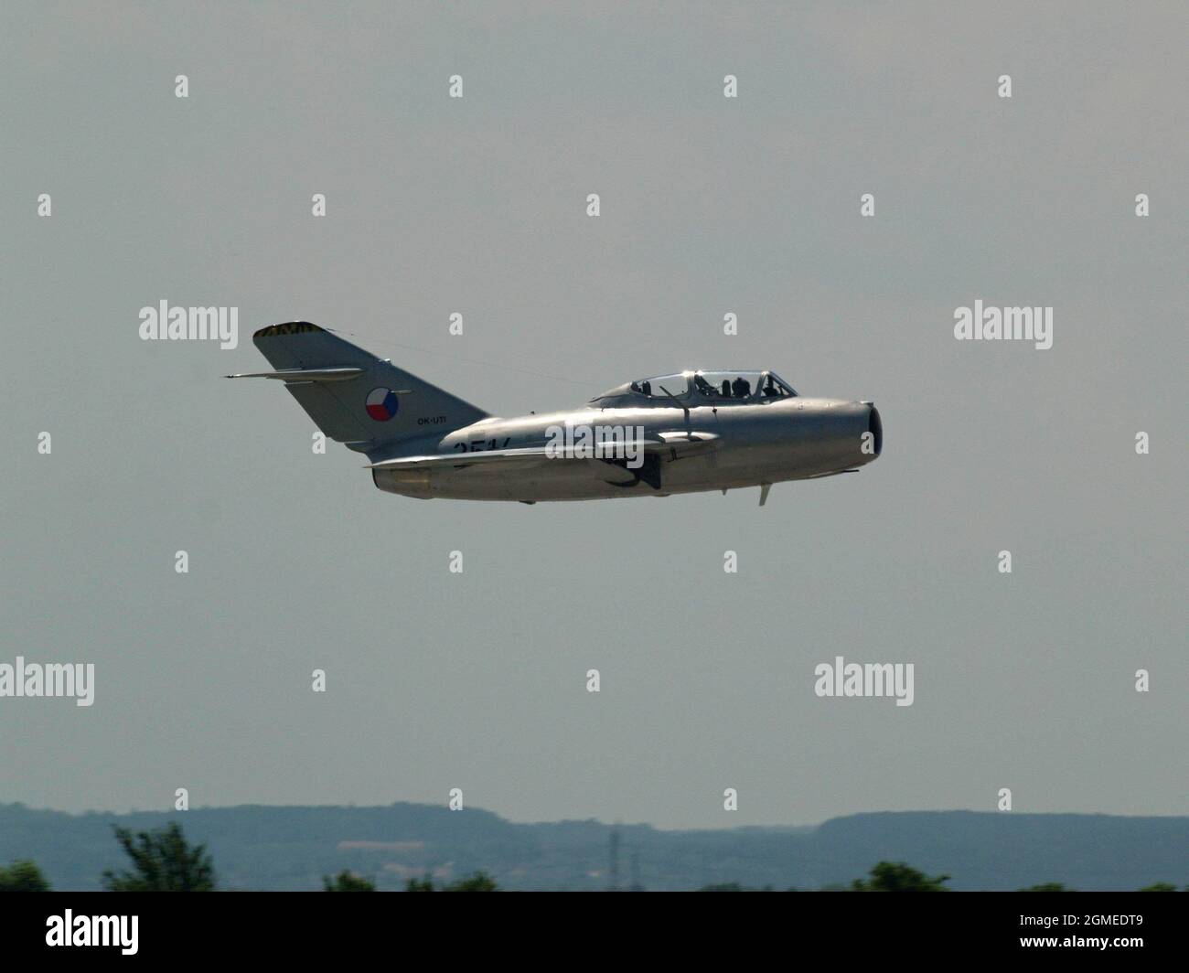 CASLAs, TSCHECHISCHE REPUBLIK - 13. Mai 2017: Ein Düsenjäger, Mikoyan-Gurevich MiG-15 am Himmel Stockfoto