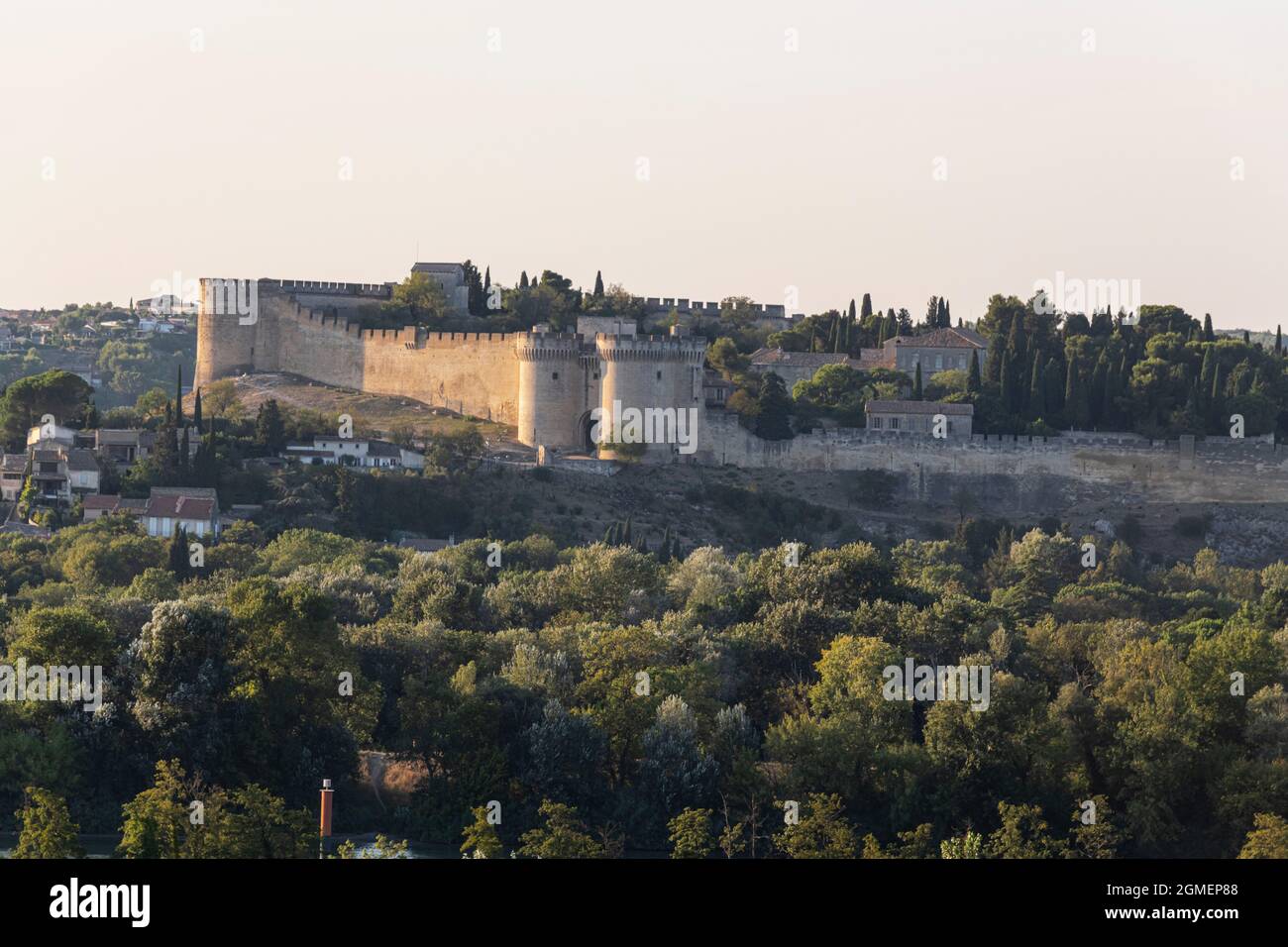 Fort Saint-André, Avignon Frankreich vom Rocher des Doms aus gesehen. Stockfoto