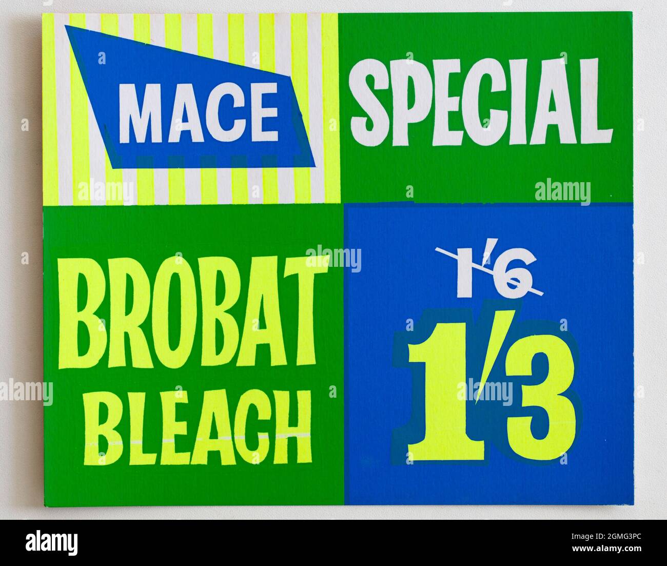Vintage 60s Mace Shop Preisauszeige-Karte - Brobat Bleach Stockfoto