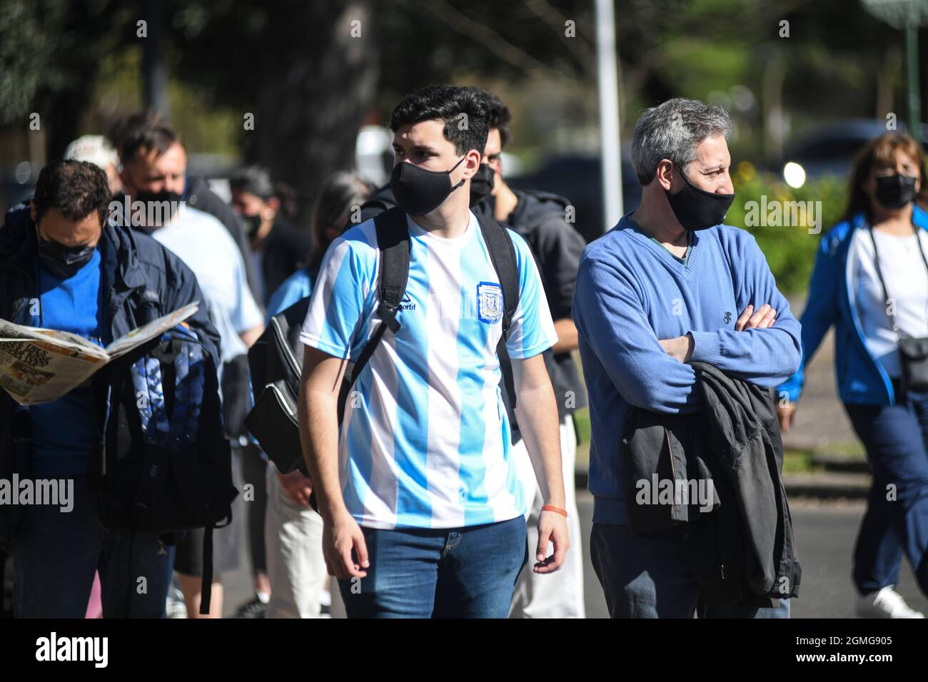 Argentinische Tennisfans, die an einem Davis-Cup-Spiel in Buenos Aires teilnehmen Stockfoto