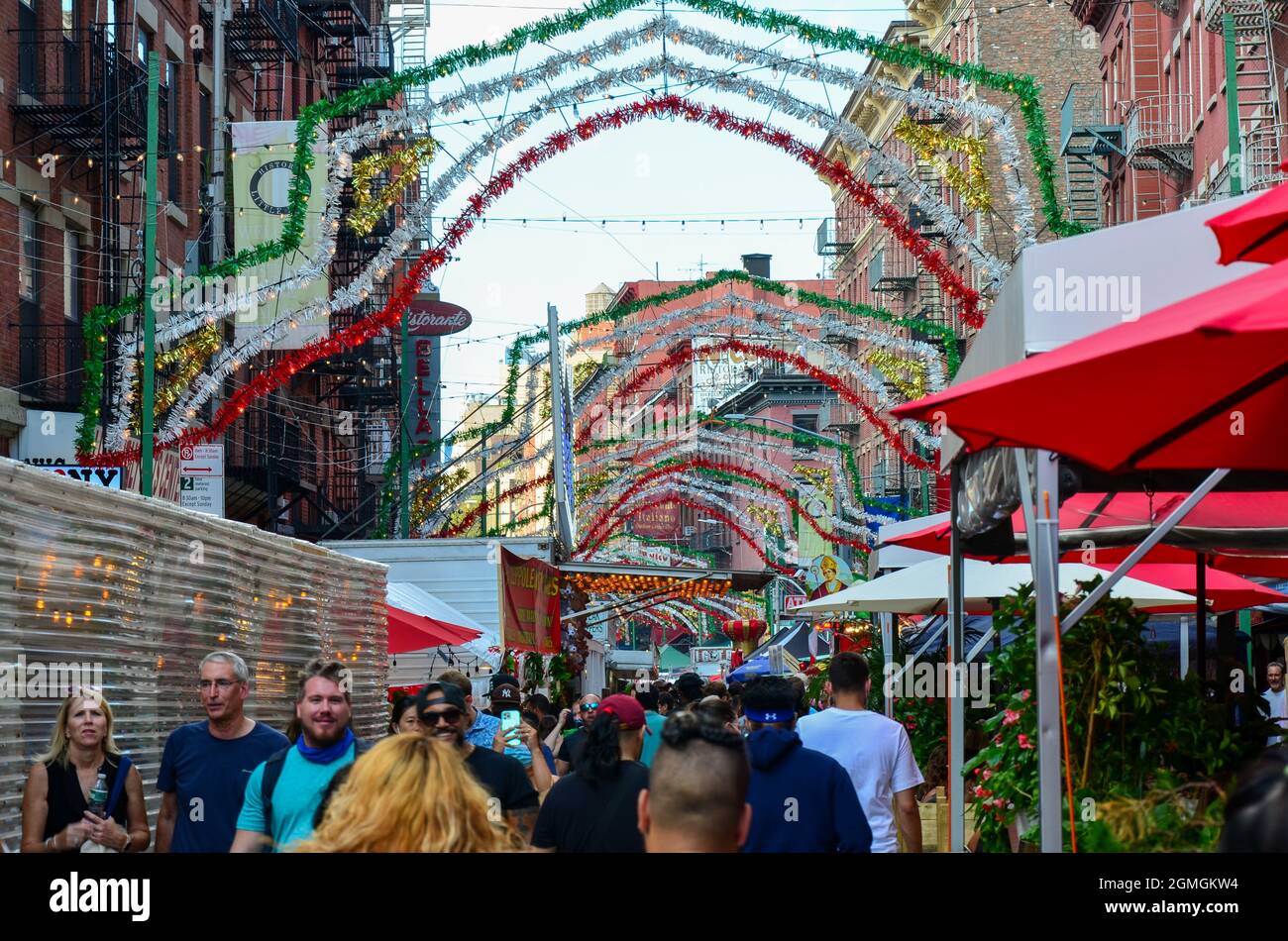 Der jährliche San Gennaro kehrte am 18. September 2021 nach Little Italy in New York zurück, um die italienische Kultur und das italienische Erbe in der Stadt zu feiern. Stockfoto