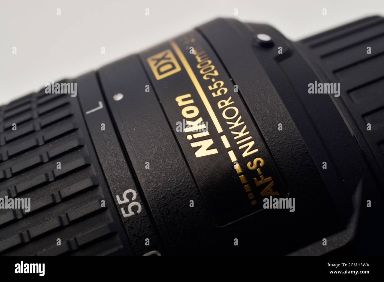 Neu Delhi, Indien, 03. Dezember 2019:- Nikon-Branding auf Kameraobjektiv Stockfoto