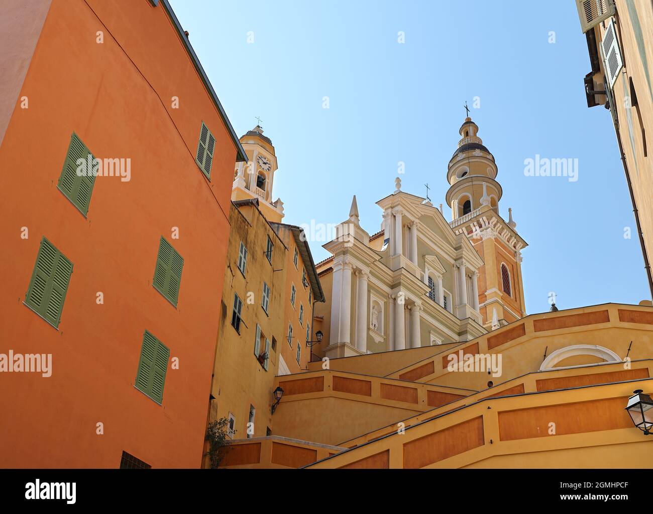 Basilika Saint-Michel-Archange, Menton, Alpes-Maritimes, Provence-Alpes-Cote d'Azur, Frankreich. Stockfoto
