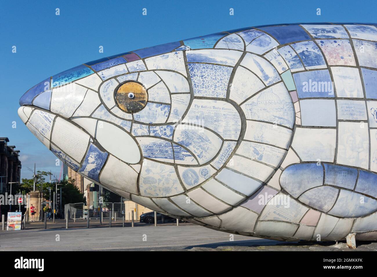 The Salmon of Knowledge (The Big Fish), Donegall Quay, City of Belfast, Nordirland, Vereinigtes Königreich Stockfoto
