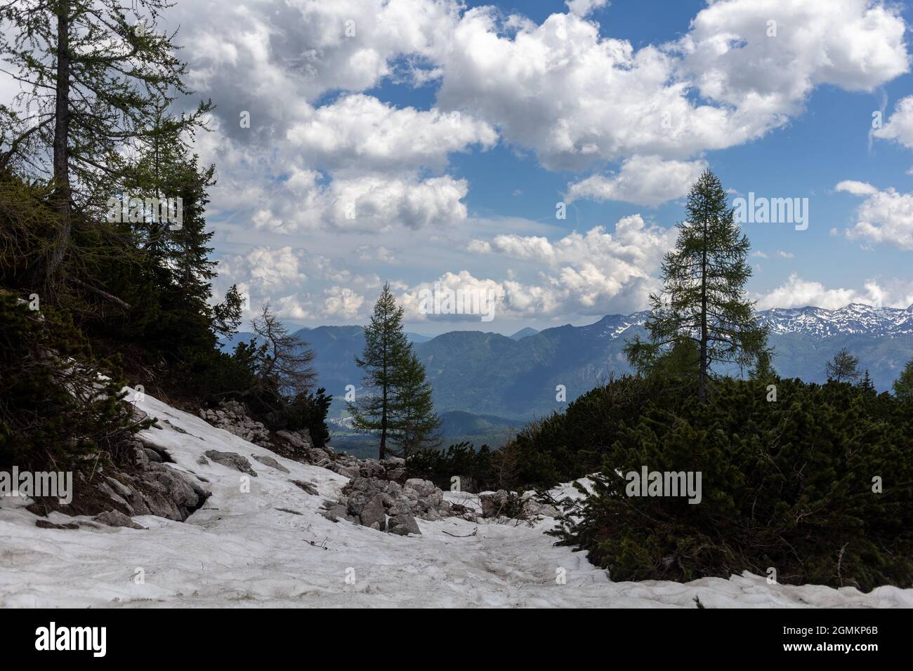Landschaft hoch in den Bergen schöner Winterblick Stockfoto
