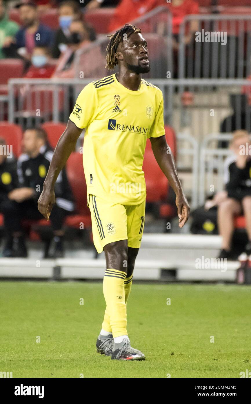 Toronto, Ontario, Kanada. September 2021. C.J. Sapong (17) in Aktion während des MLS-Spiels zwischen dem FC Toronto und dem SC Nashville endete das Spiel 2-1 (Bildquelle: © Angel Marchini/ZUMA Press Wire) Stockfoto