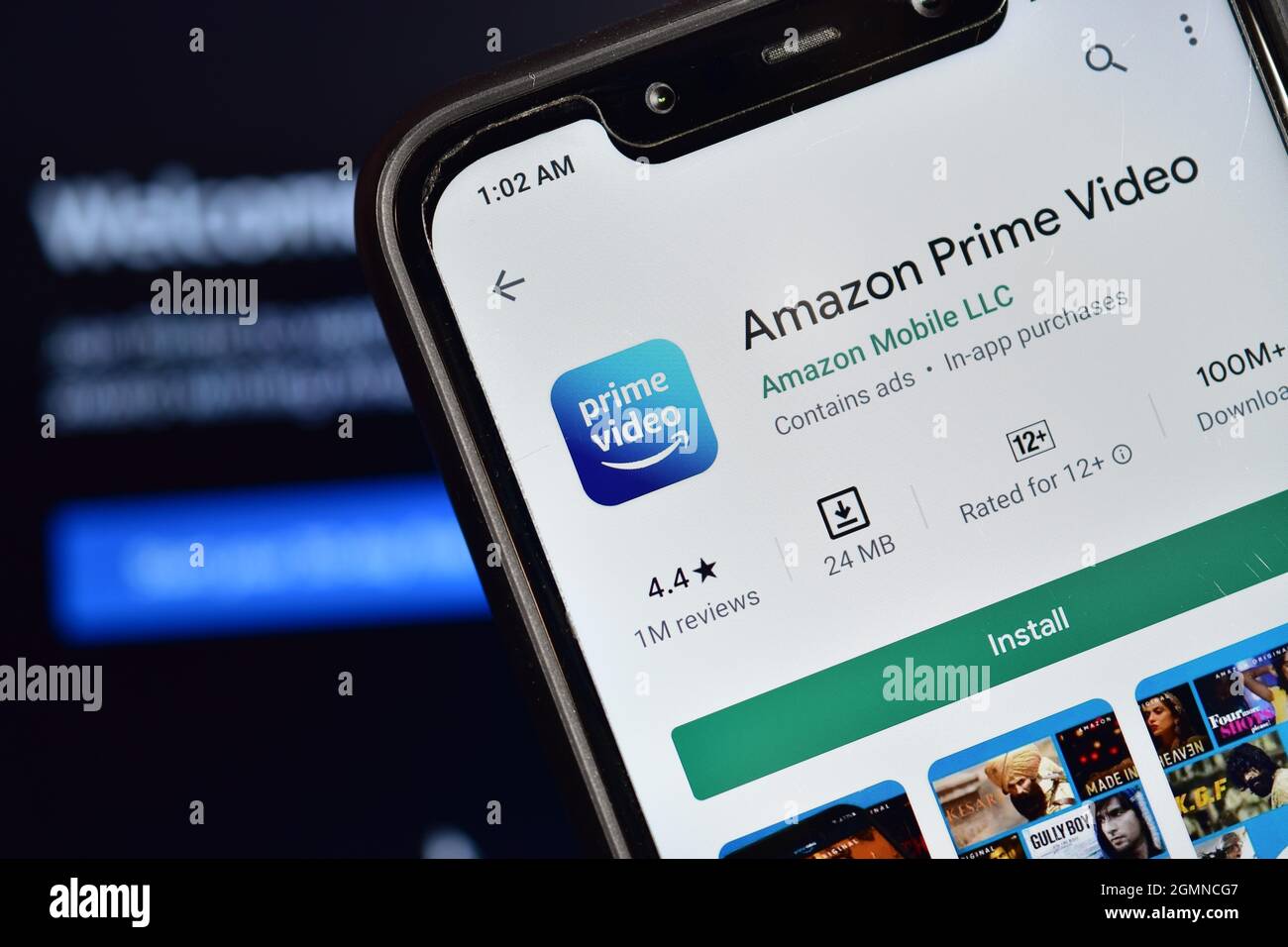 Neu Delhi, Indien 10 April 2020:- Amazon Prime Video Application auf Smartphone Stockfoto
